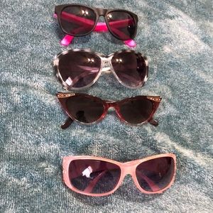 7 pair of sun glasses be ready for sun. Just some little fun eye ware nothing.